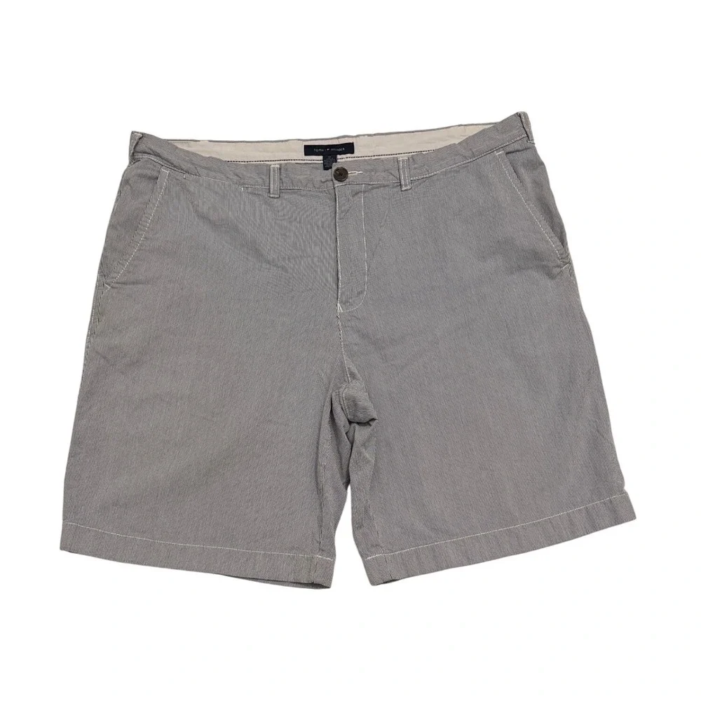 Tommy Hilfiger‎ Men's Striped Chino Shorts Size 42 Gray White Casual